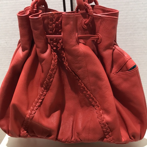 FIORE by ISABELLA FIORE Salmon Leather Shoulderbag - Picture 6 of 15